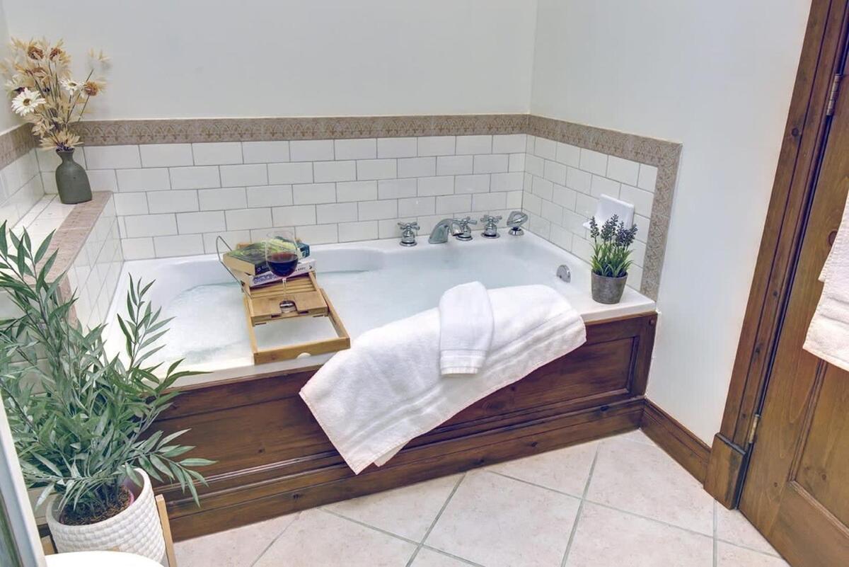 Huge Condo In Front Of Tremblant Ski Resort Mont-Tremblant Luaran gambar